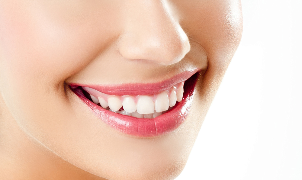 Особенности, методы и преимущества профессионального наращивания зубов